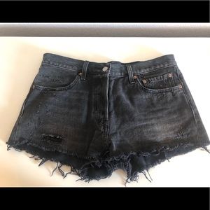 Levi’s 501 cut off shorts